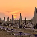 Large For Up To 9 Guests Apartman *