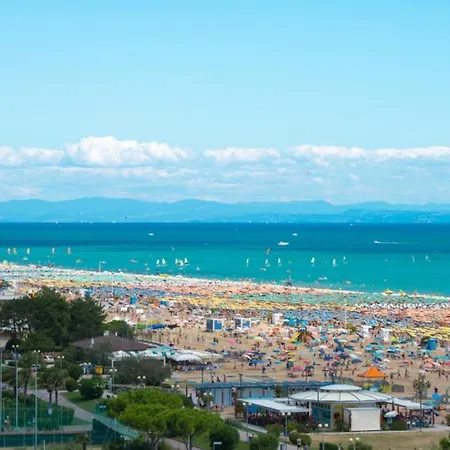 Large For Up To 9 Guests - Great Location - Including Place * بيبيوني