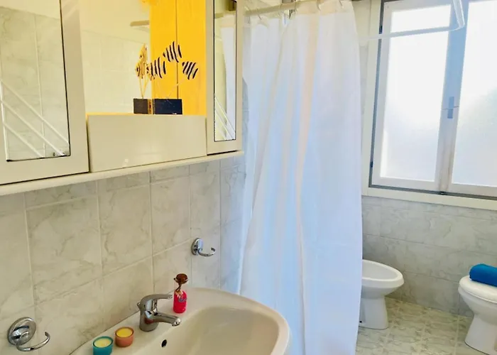 Апартаменти Large For Up To 9 Guests